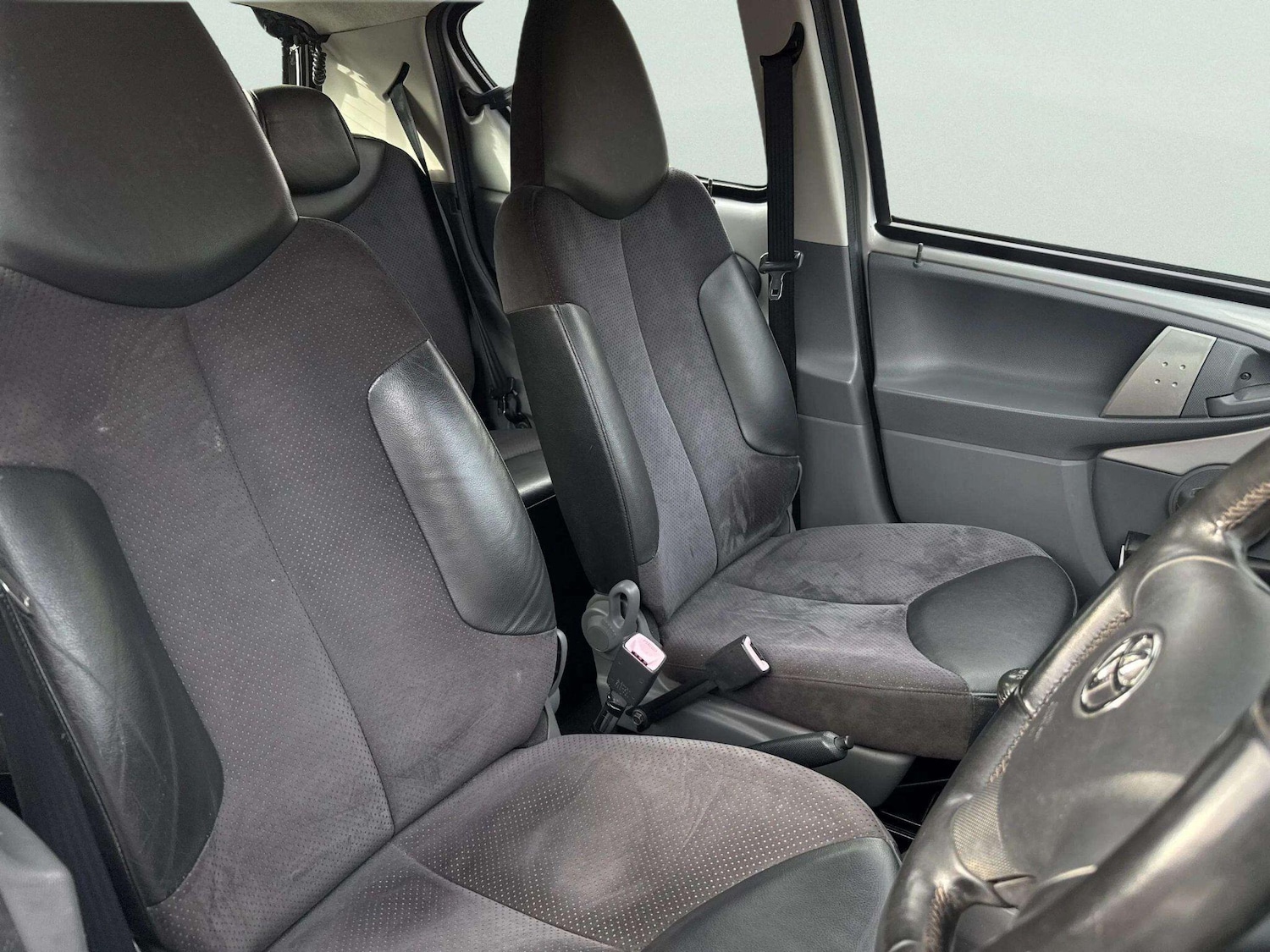 Used Toyota AYGO for sale - 77808260: Photo 55