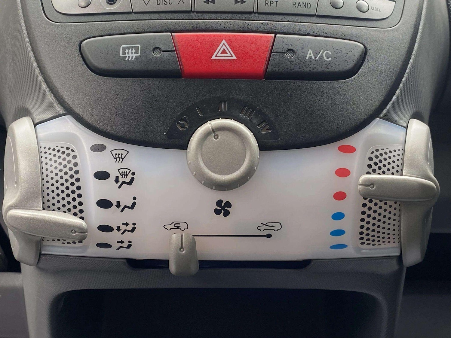 Used Toyota AYGO for sale - 78135888: Photo 17