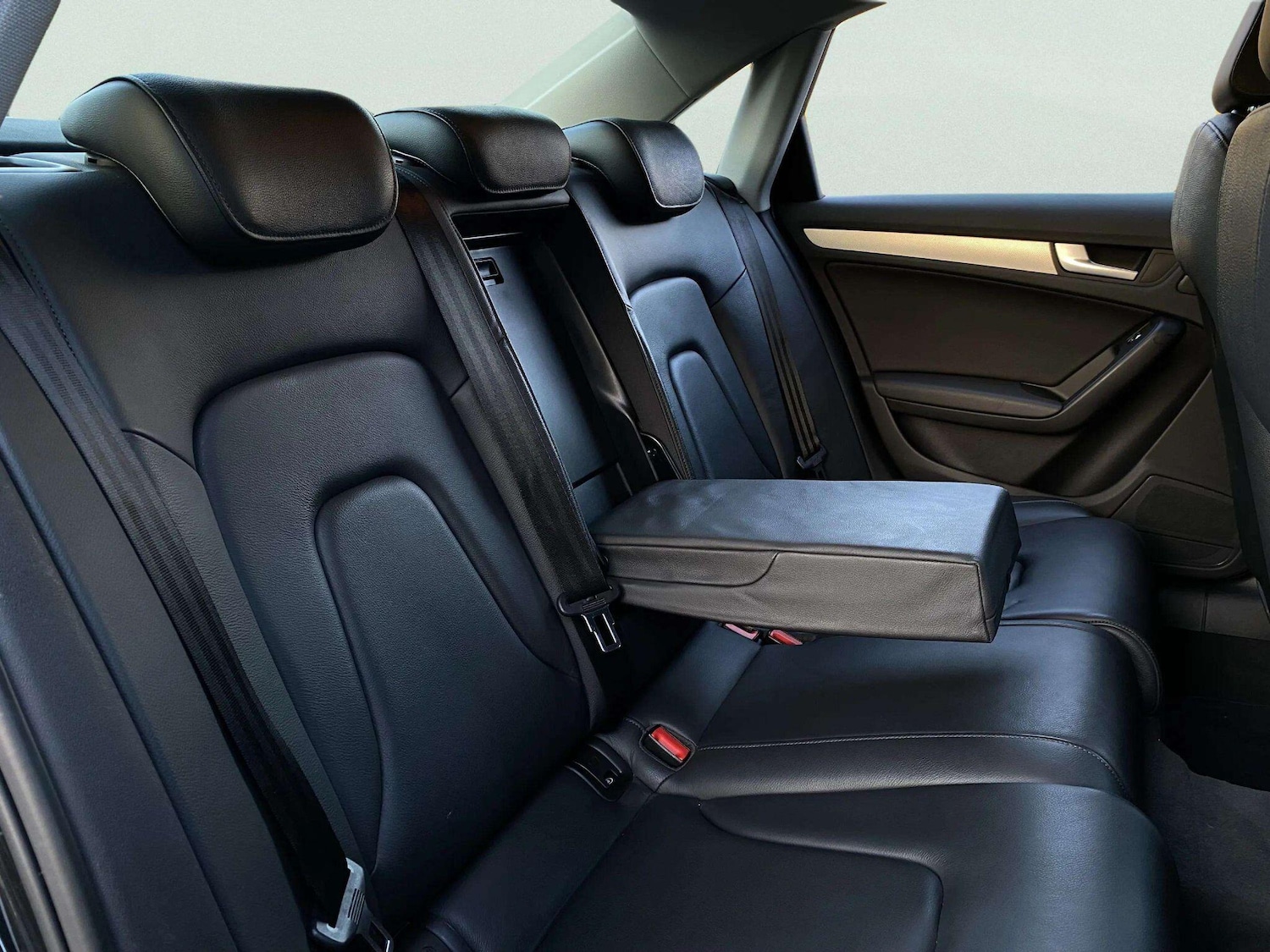 Used Audi A4 2012 for sale - 77925380: Photo 25