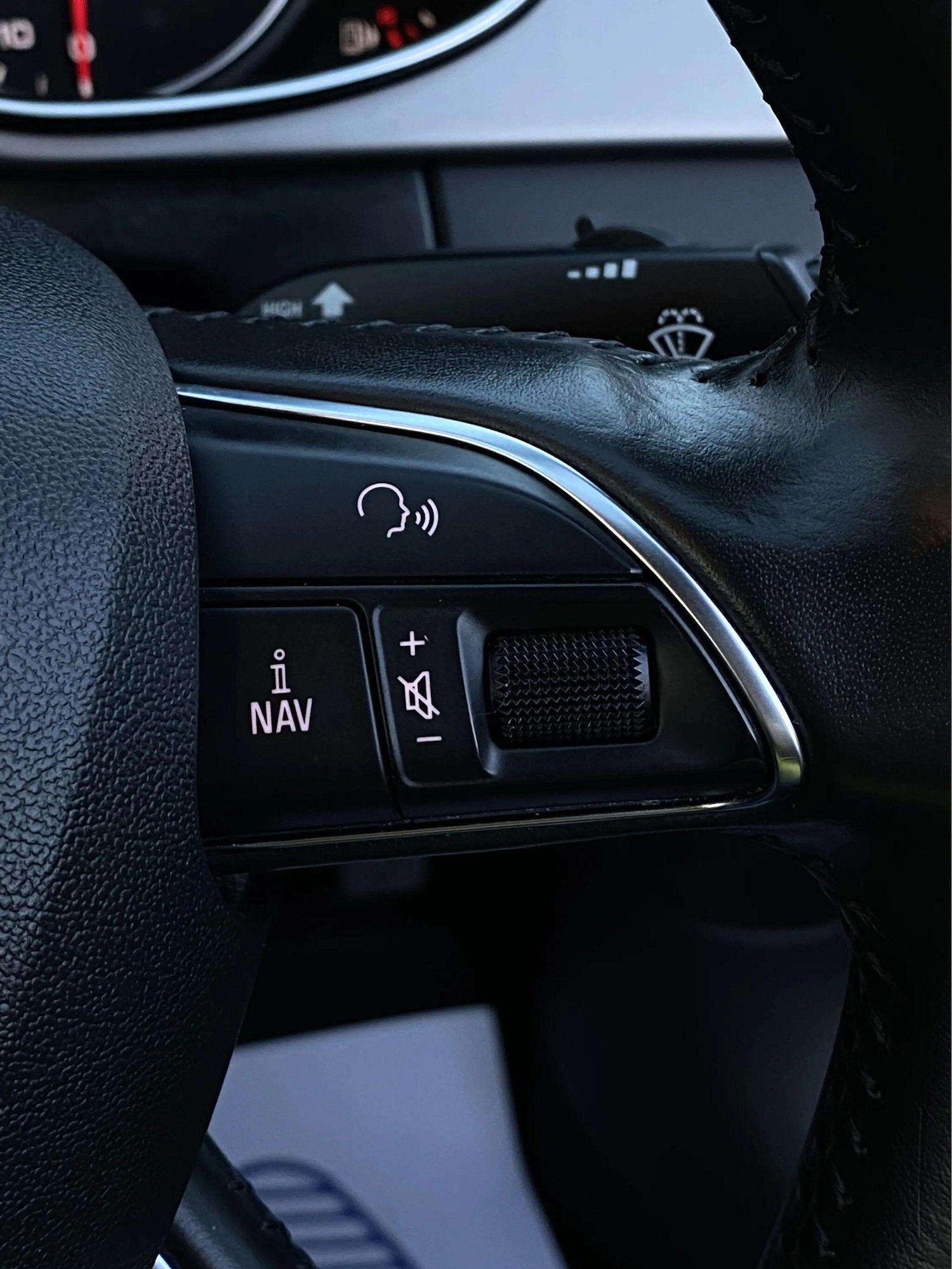 Used Audi A4 2012 for sale - 77925380: Photo 45