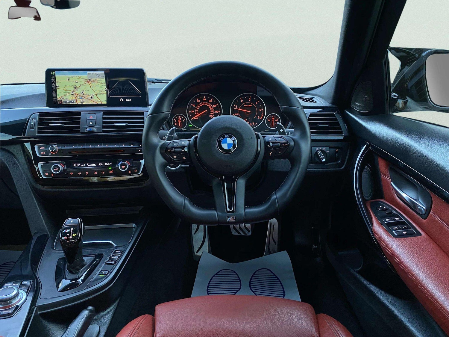 Used BMW 3 Series 2017 for sale - 77940130: Photo 13