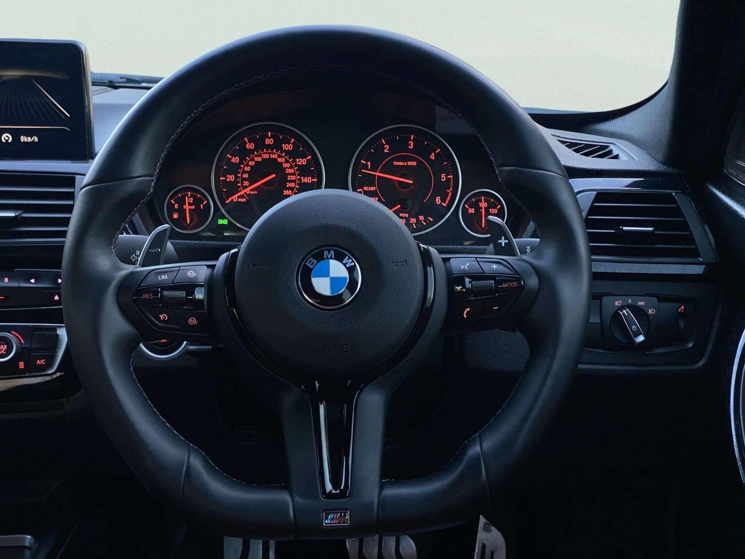 Used BMW 3 Series 2017 for sale - 77940130: Photo 21