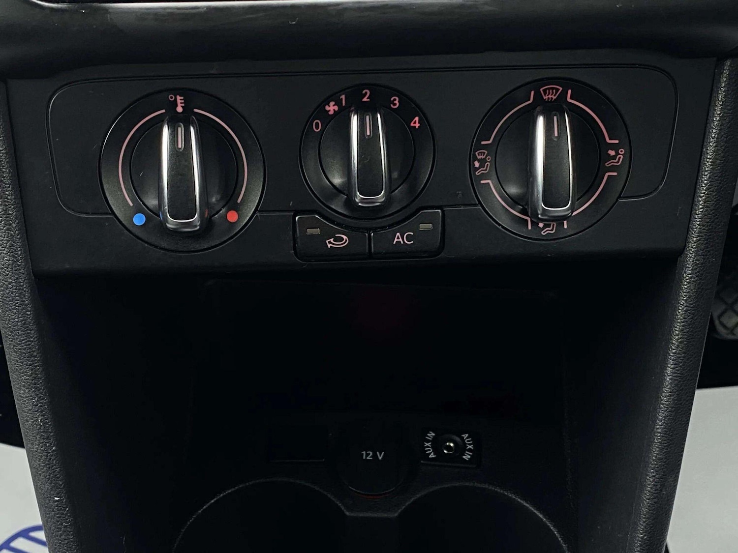 Used Volkswagen Polo for sale - 77957195: Photo 15