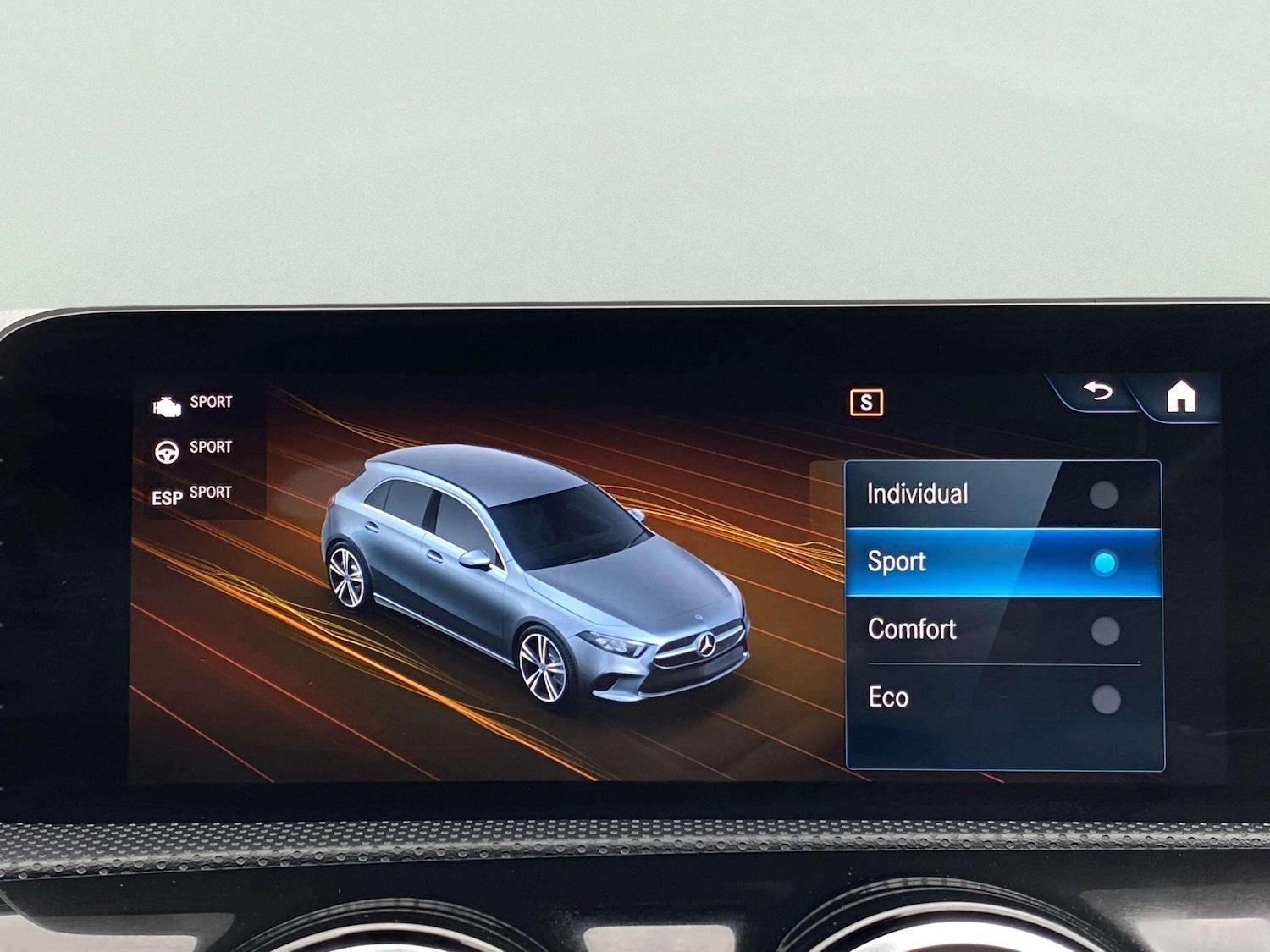 Used Mercedes-Benz A-Class 2018 for sale - 78099804: Photo 18