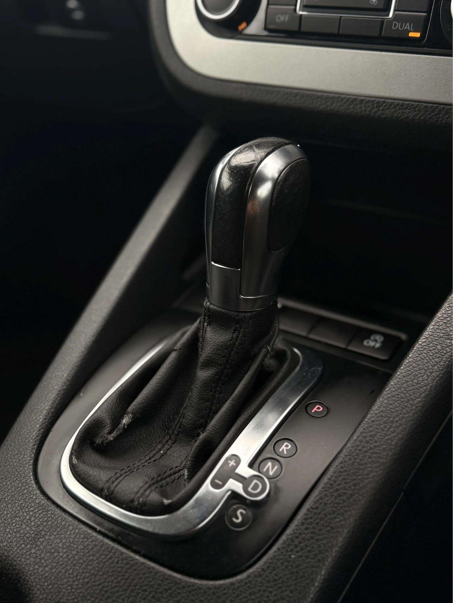 Used Volkswagen Scirocco for sale - 77808700: Photo 10