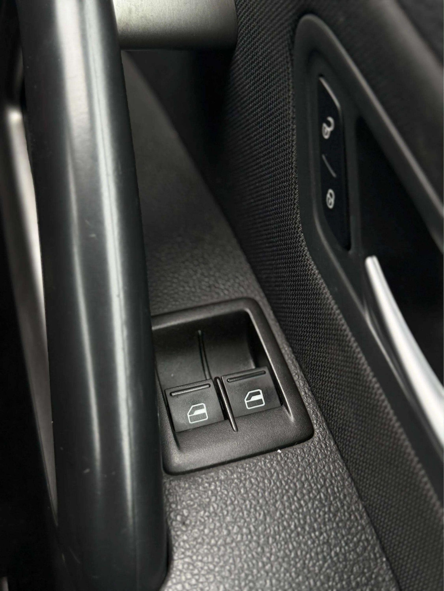 Used Volkswagen Scirocco for sale - 77808700: Photo 15