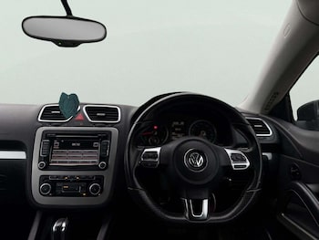 Used Volkswagen Scirocco 2011 for sale - 77808700: Photo