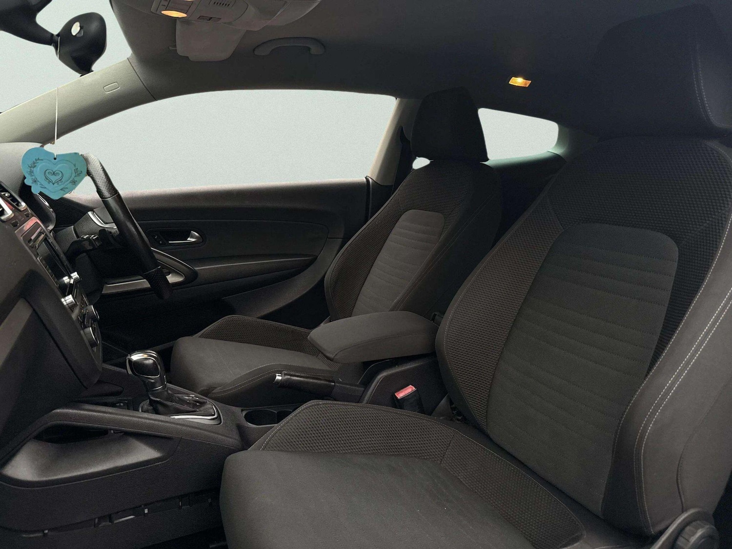 Used Volkswagen Scirocco for sale - 77808700: Photo 46