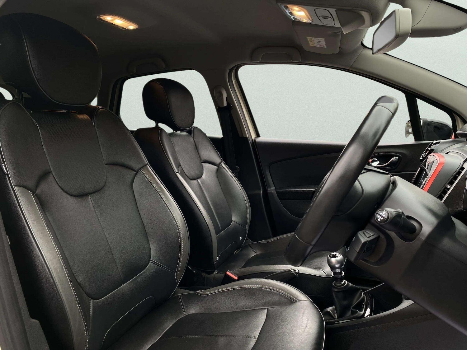 Used Renault Captur for sale - 77807640: Photo 23