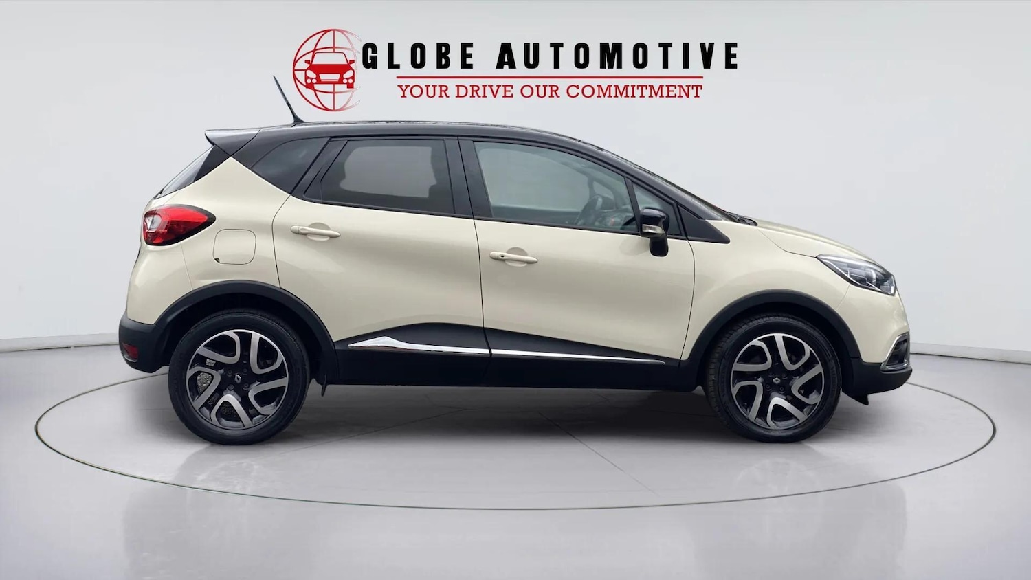 Used Renault Captur for sale - 77807640: Photo 30