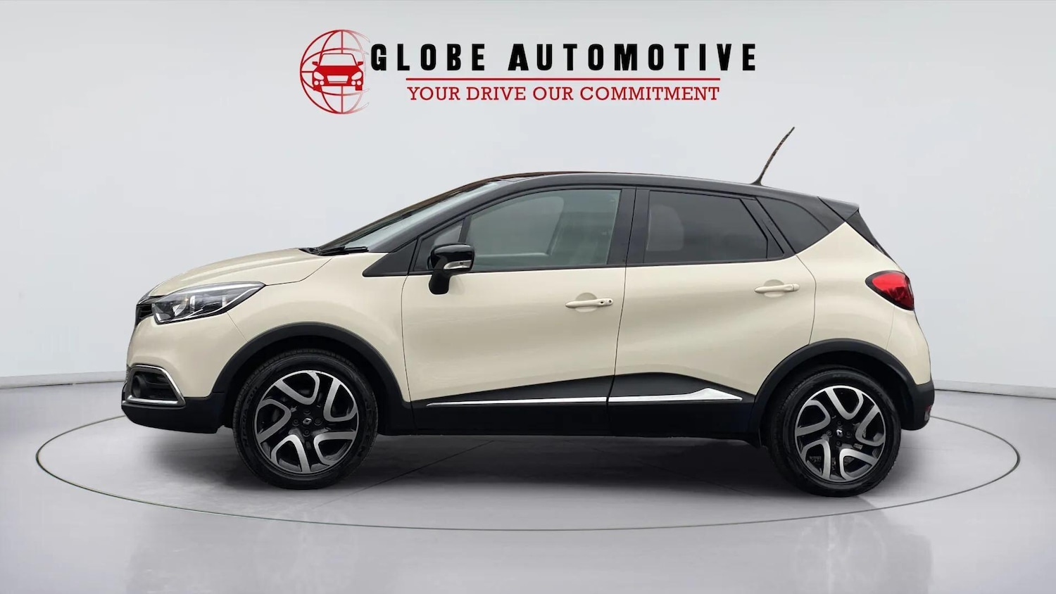 Used Renault Captur for sale - 77807640: Photo 31