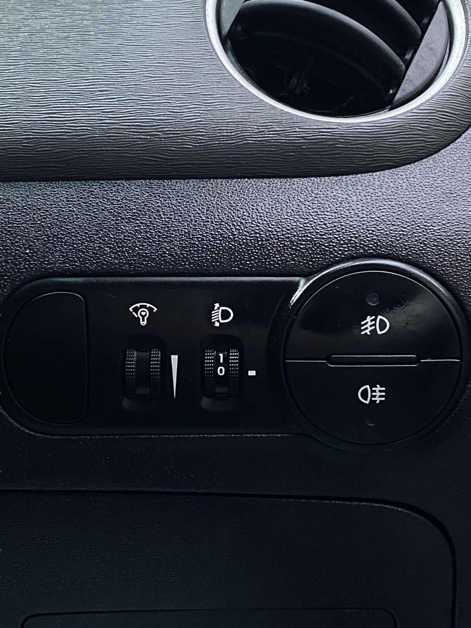 Used Hyundai i10 for sale - 77808717: Photo 32