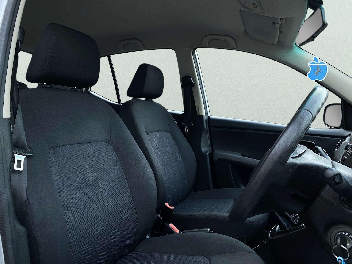 Used Hyundai i10 for sale - 77808717: Photo 34