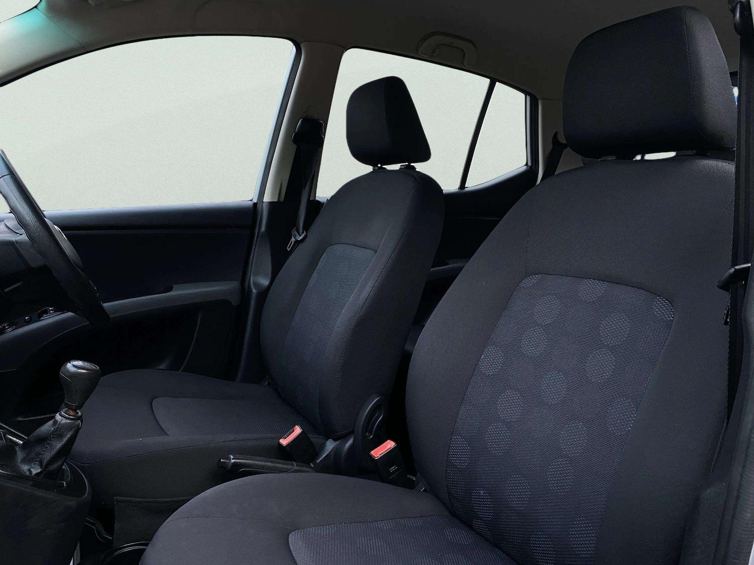 Used Hyundai i10 for sale - 77808717: Photo 35