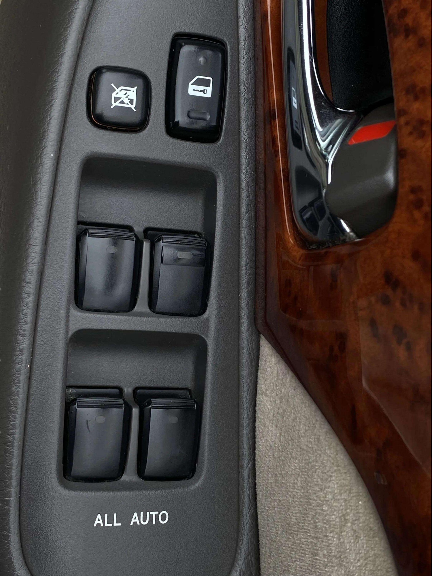 Used Toyota Alphard for sale - 77808295: Photo 32