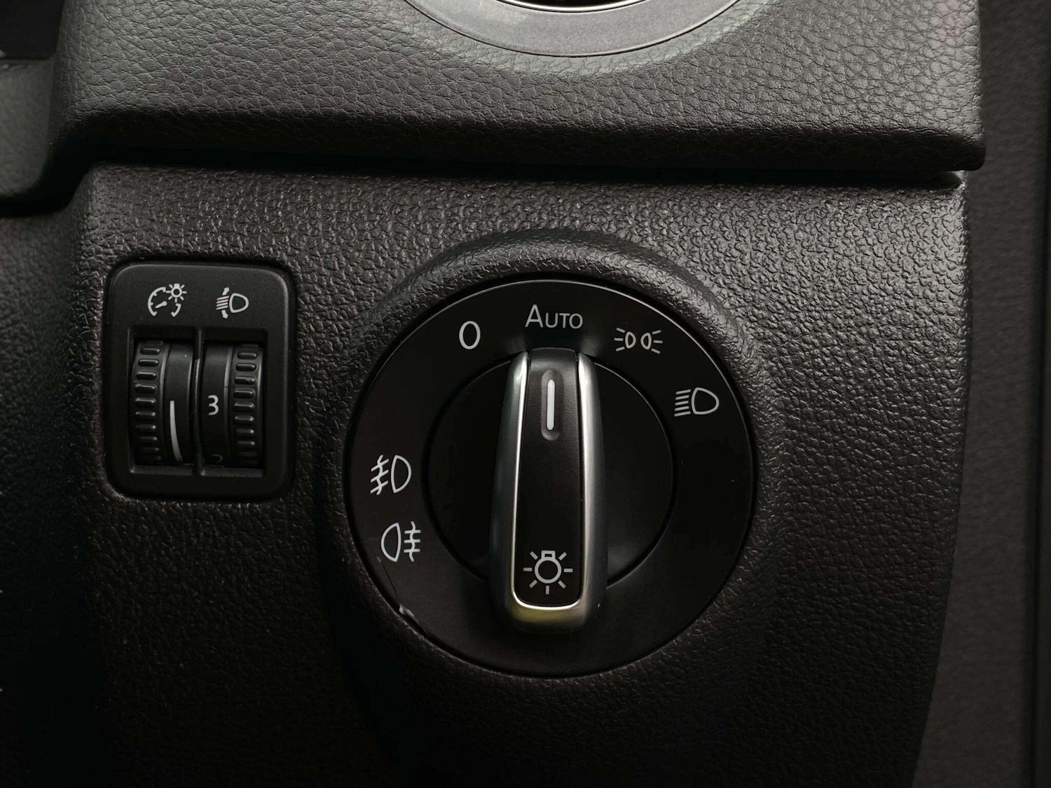 Used Volkswagen Tiguan 2014 for sale - 78147838: Photo 55