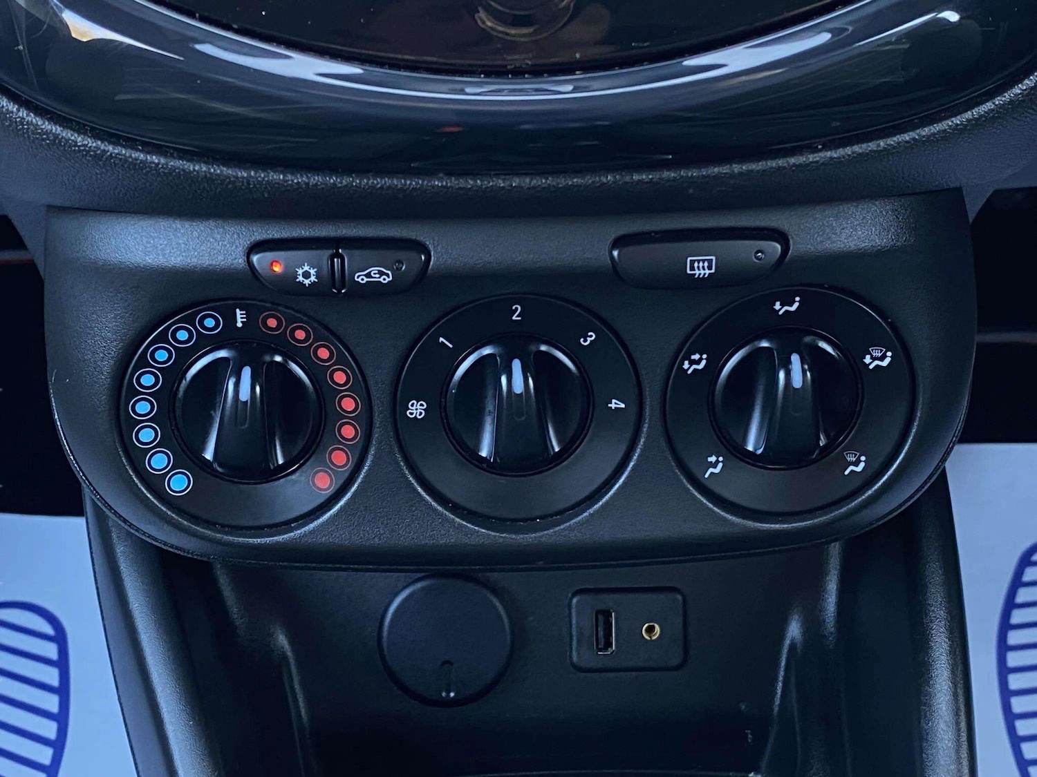 Used Vauxhall Corsa for sale - 77808729: Photo 14