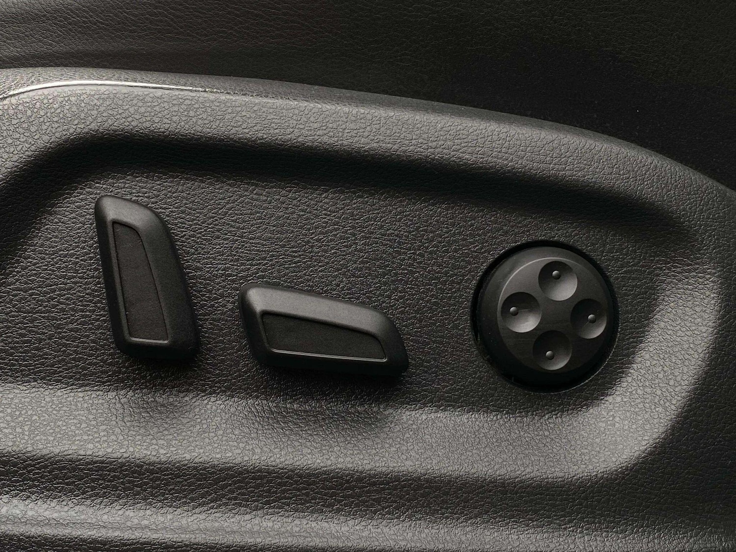 Used Volkswagen Tiguan 2014 for sale - 78006302: Photo 57