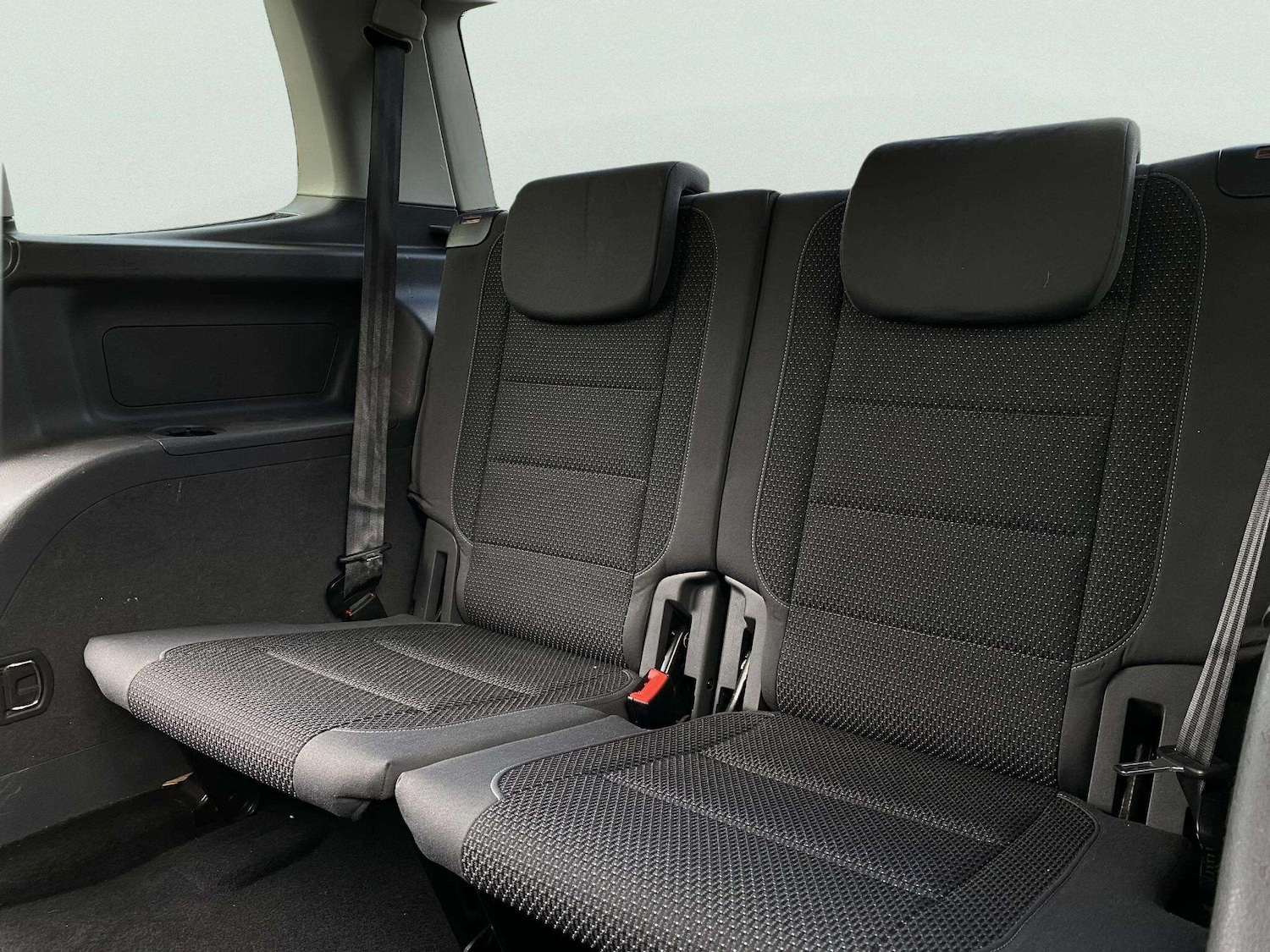 Used Volkswagen Touran 2012 for sale - 78033772: Photo 28