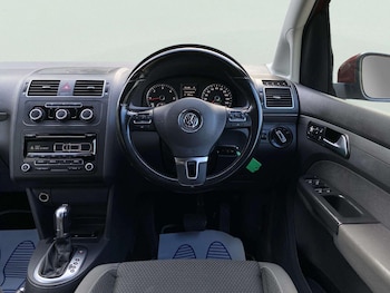 Used Volkswagen Touran 2012 for sale - 78033772: Photo