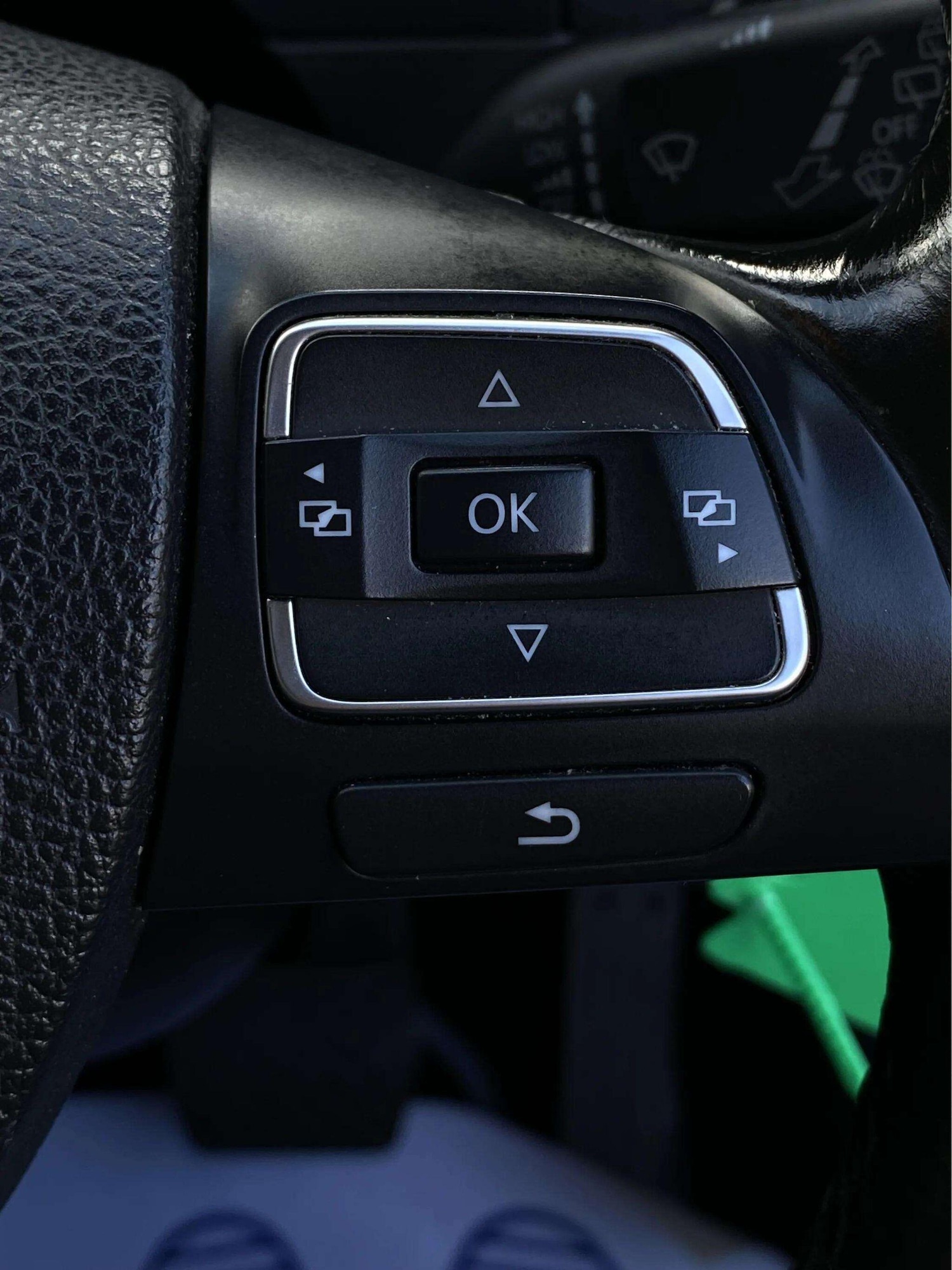 Used Volkswagen Touran 2012 for sale - 78033772: Photo 46