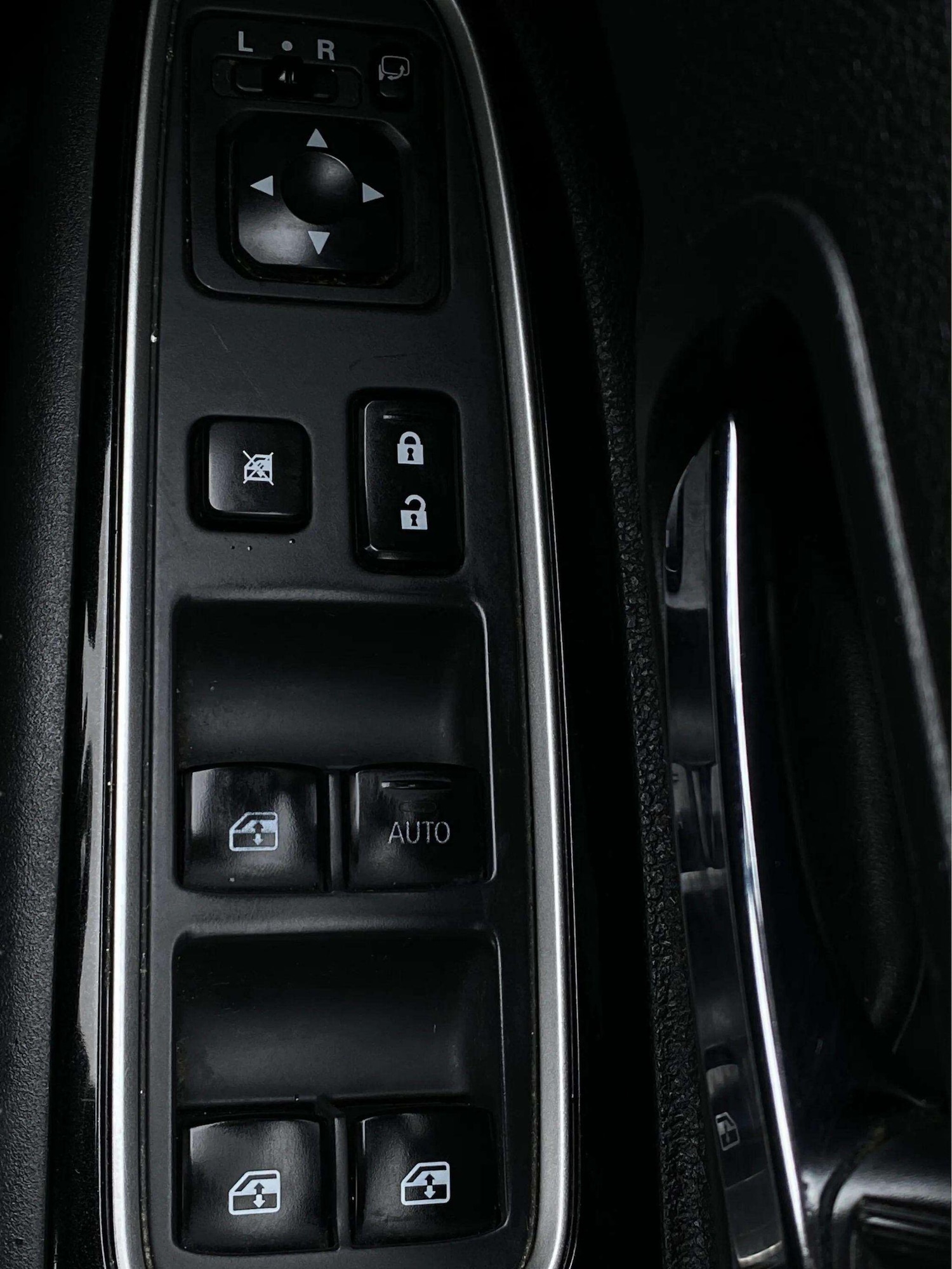 Used Mitsubishi Outlander 2015 for sale - 77807836: Photo 22