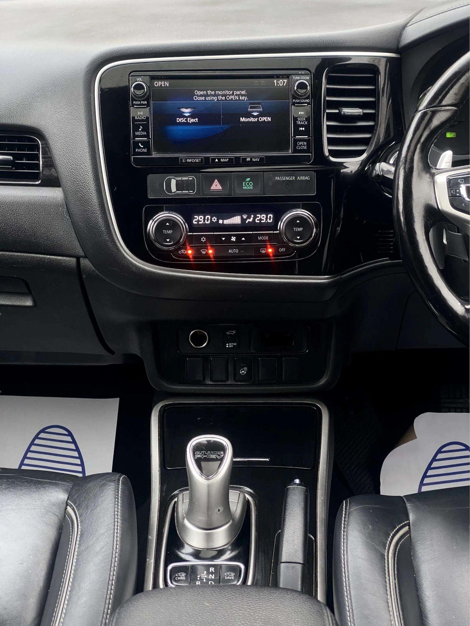 Used Mitsubishi Outlander 2015 for sale - 77807836: Photo 39