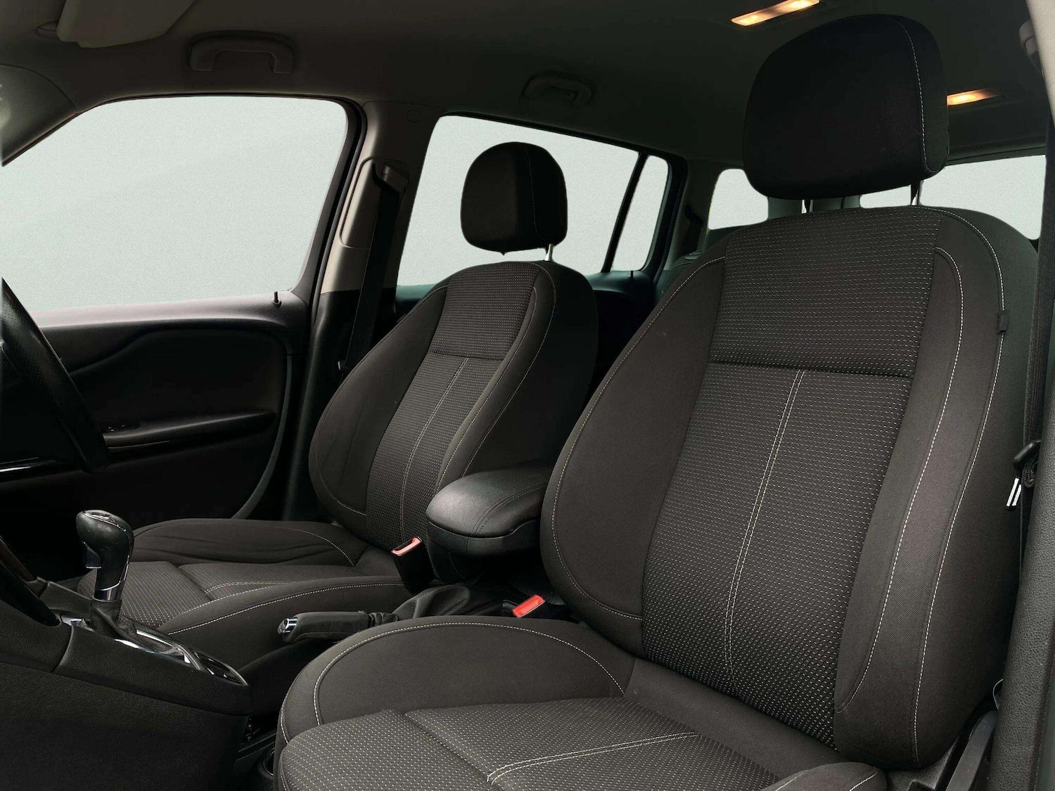 Used Vauxhall Zafira 2016 for sale - 78101120: Photo 53