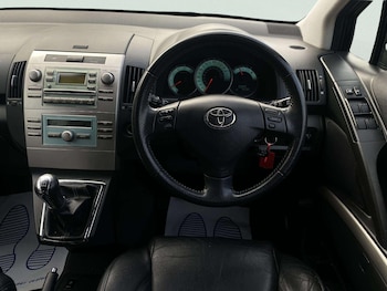 Used Toyota Corolla Verso 2007 for sale - 77808752: Photo