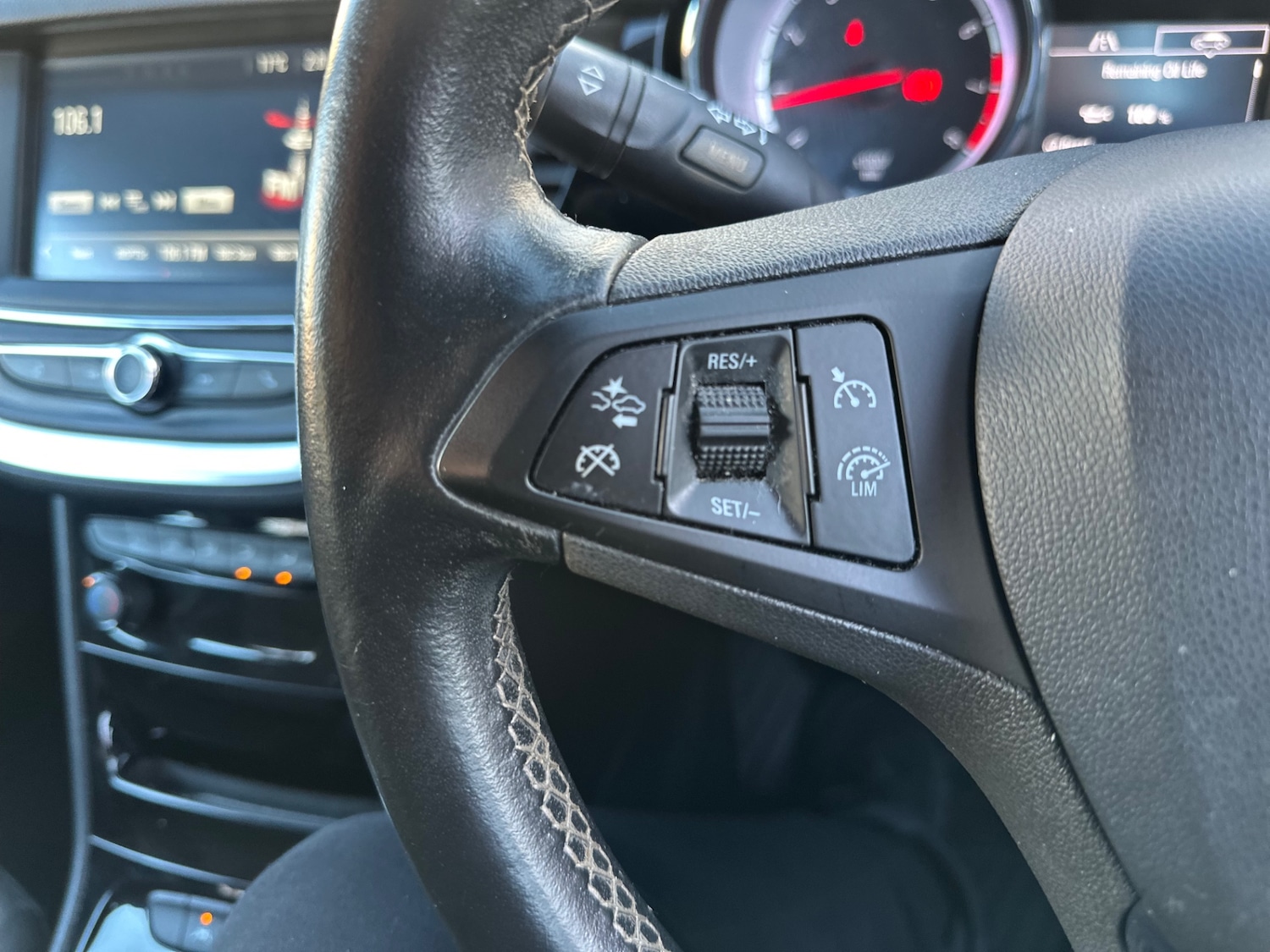 Used Vauxhall Astra 2016 for sale - 77045683: Photo 20