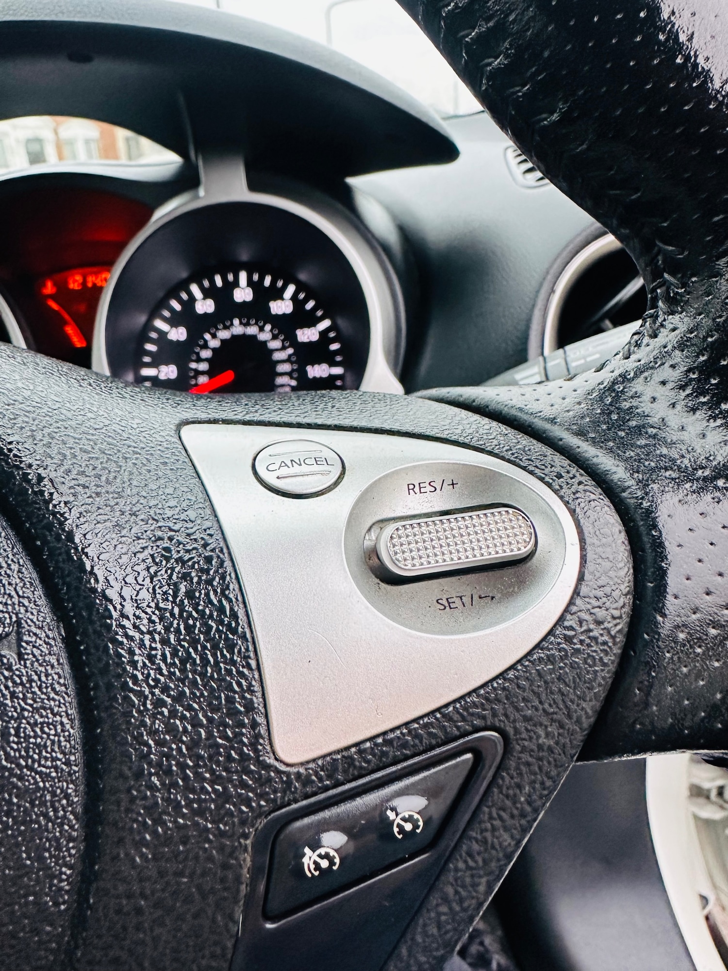 Used Nissan Juke 2012 for sale - 77048232: Photo 17