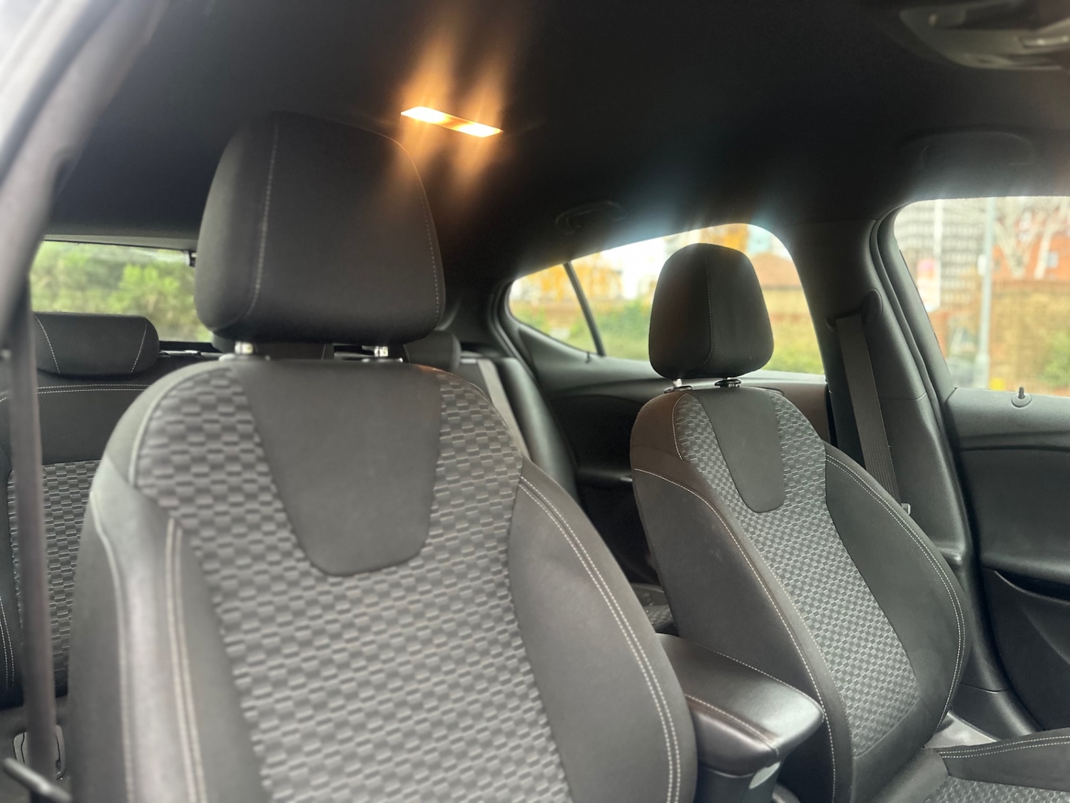 Used Vauxhall Astra 2016 for sale - 77045690: Photo 8