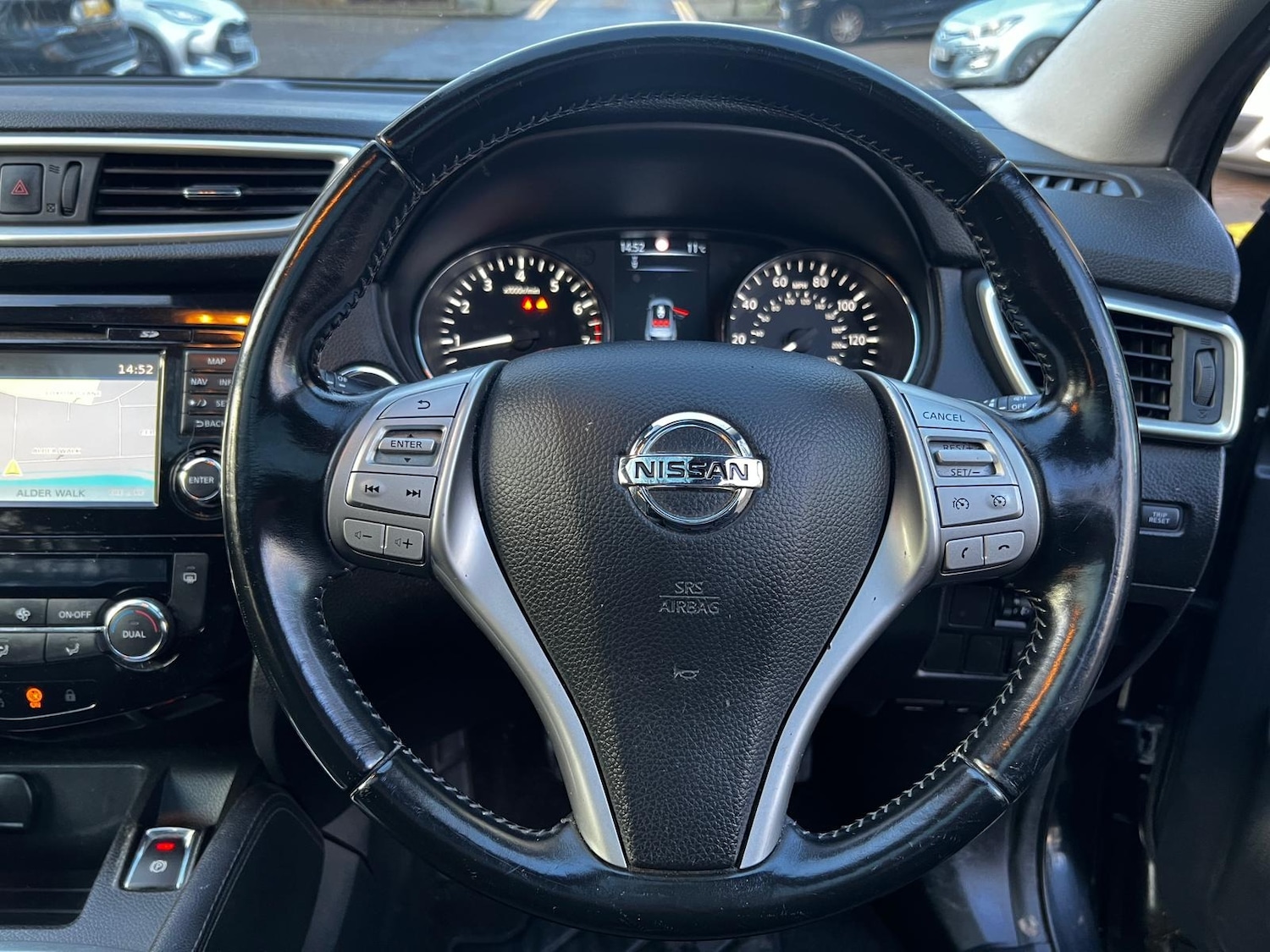 Used Nissan Qashqai 2014 for sale - 77045608: Photo 14