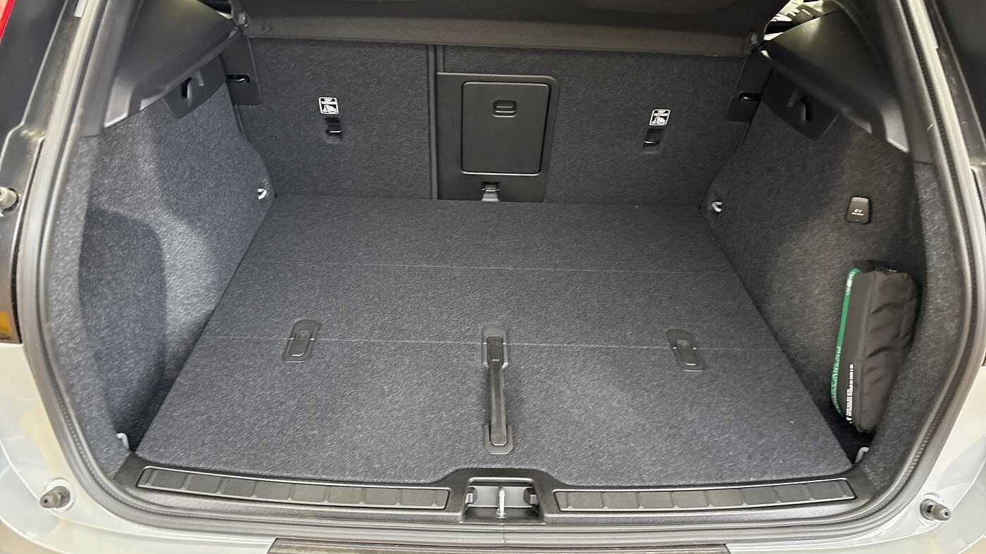 Used Volvo XC40 2025 for sale - 76670993: Photo 14