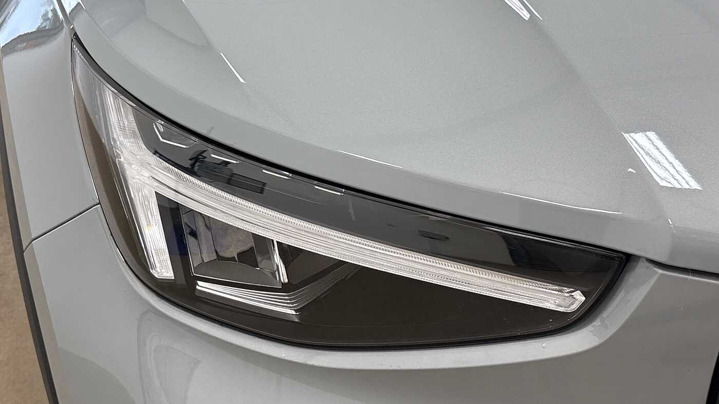 Used Volvo XC40 2025 for sale - 76670993: Photo 21