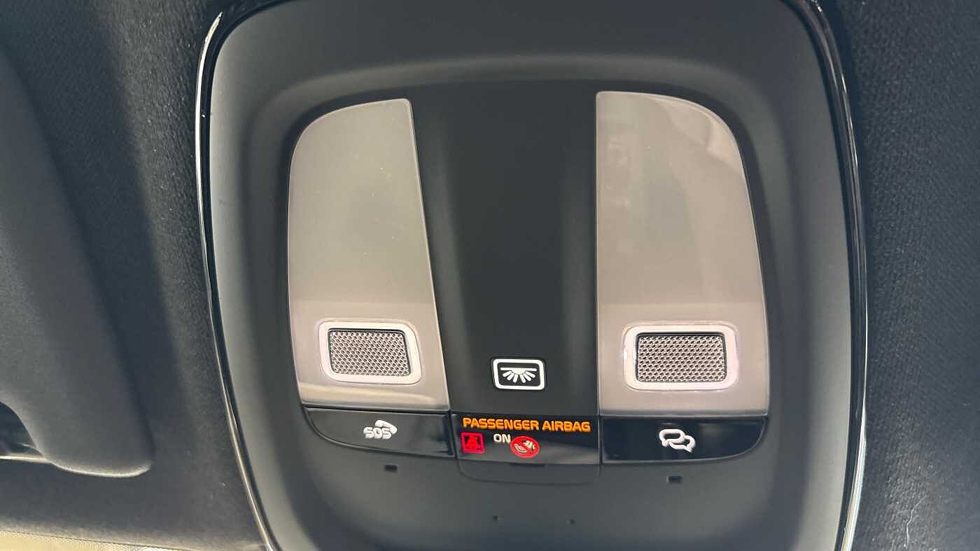 Used Volvo XC40 2025 for sale - 76670993: Photo 32