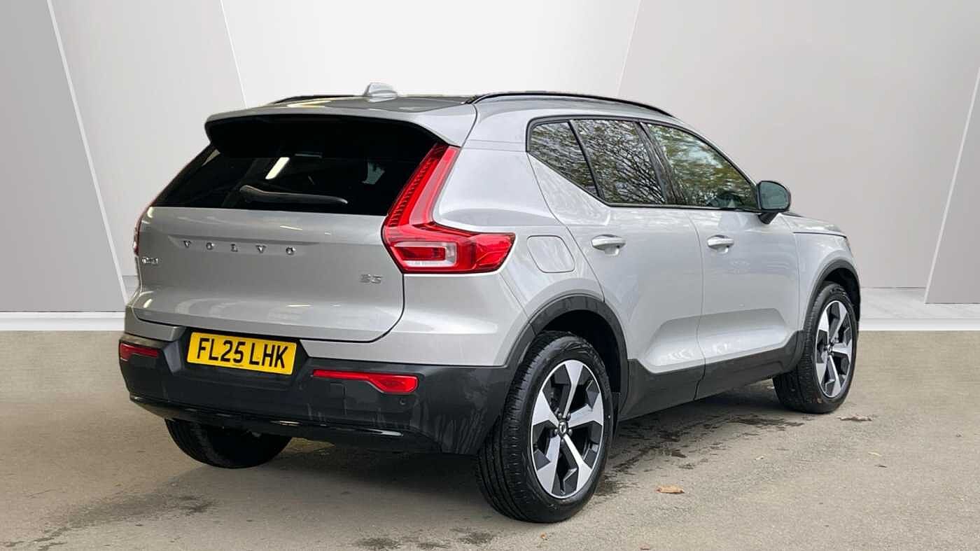 Used Volvo XC40 2025 for sale - 76338437: Photo 2