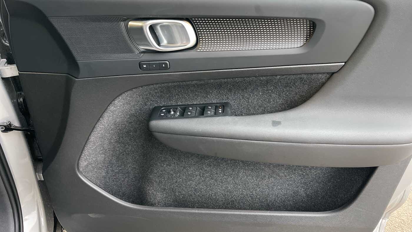 Used Volvo XC40 2025 for sale - 76338437: Photo 23