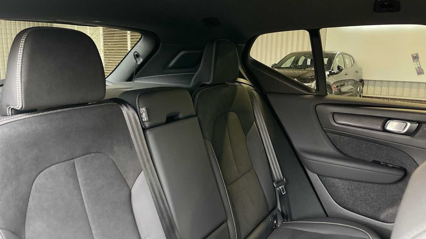 Used Volvo XC40 2025 for sale - 76338437: Photo 6