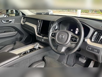 Used Volvo XC60 2022 for sale - 78088092: Photo