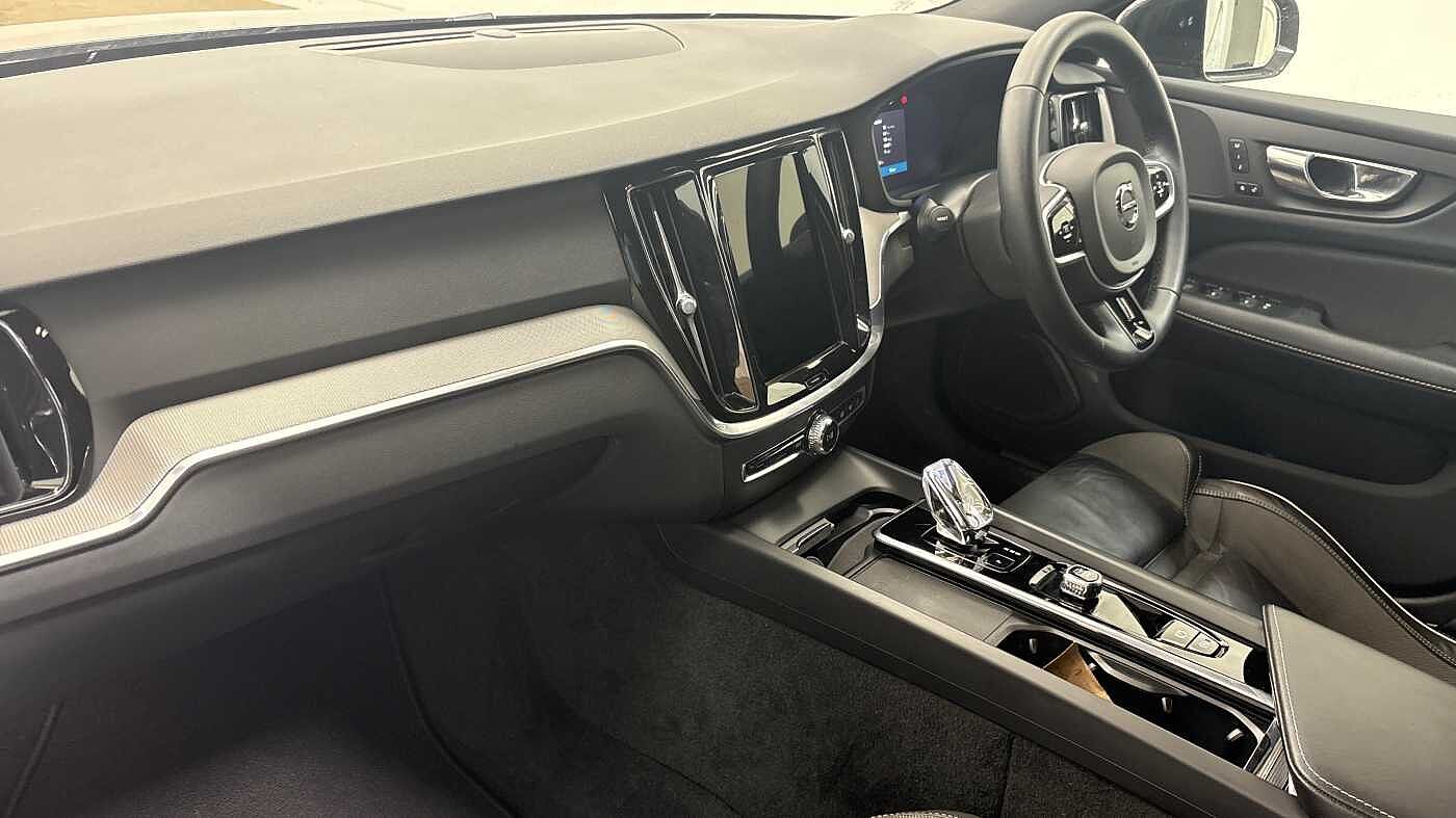 Used Volvo V60 2022 for sale - 77218208: Photo 6