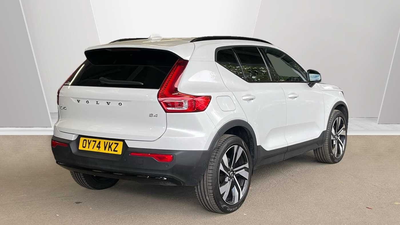Used Volvo XC40 2024 for sale - 75783403: Photo 2