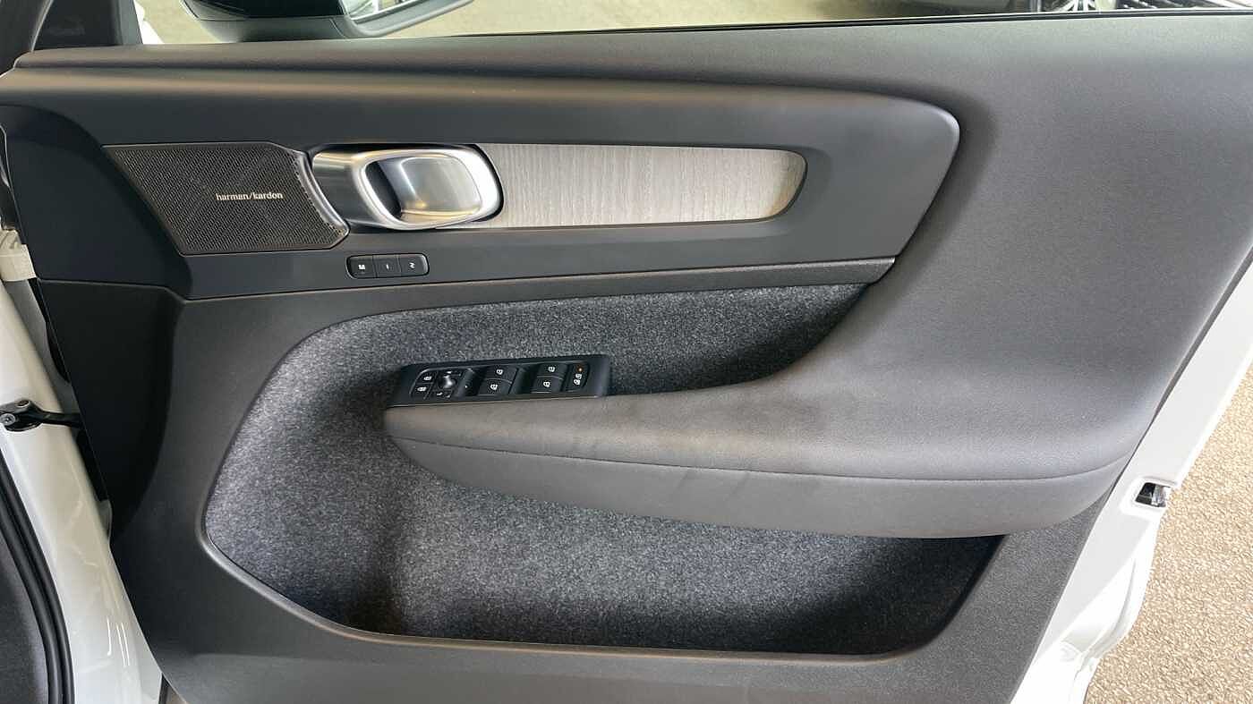 Used Volvo XC40 2024 for sale - 75783403: Photo 24