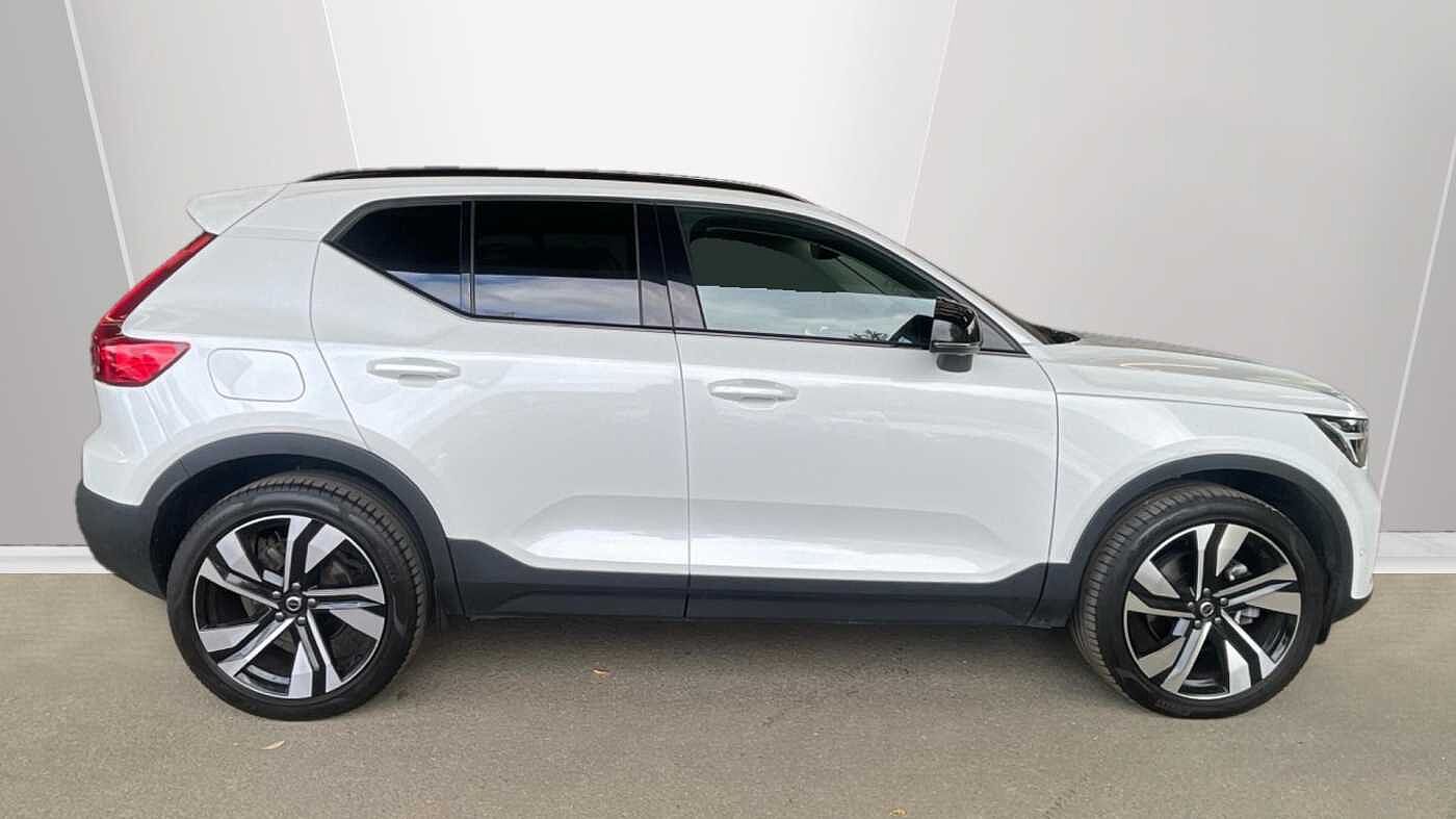 Used Volvo XC40 2024 for sale - 75783403: Photo 3