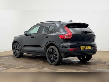 Used Volvo XC40 2025 for sale - 77755154: Photo