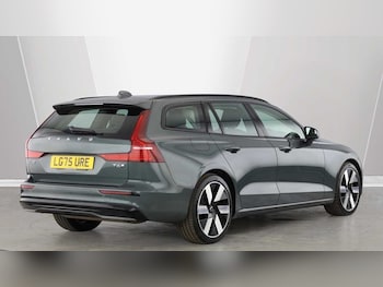 Used Volvo V60 2025 for sale - 79350297: Photo