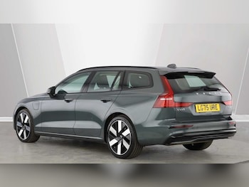 Used Volvo V60 2025 for sale - 79350297: Photo