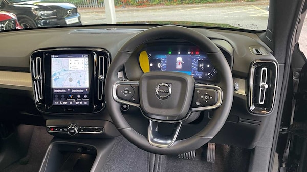 Used Volvo XC40 2025 for sale - 76309293: Photo 10