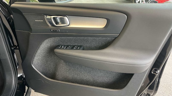 Used Volvo XC40 2025 for sale - 76309293: Photo 24