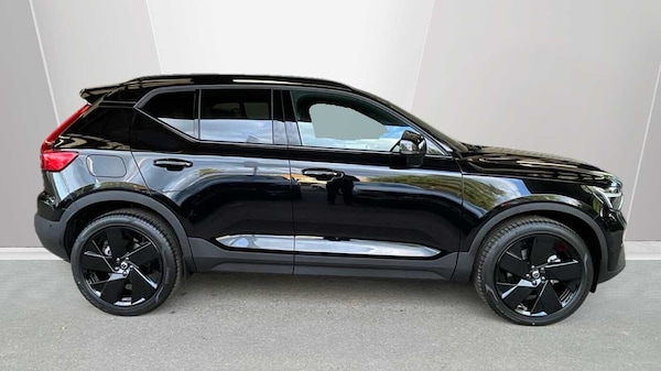 Used Volvo XC40 2025 for sale - 76309293: Photo 3